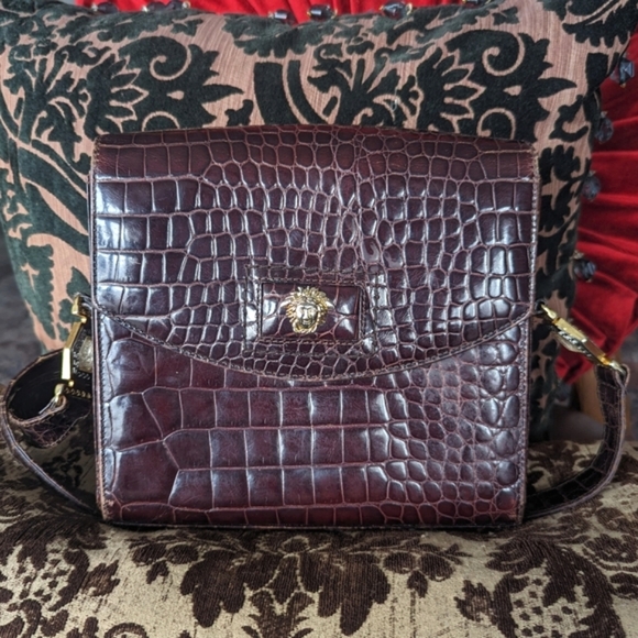 💯VERSACE LUCITE INTAGLIO 💎✨💎CROC EMB. SHOULDER BAG - Picture 4 of 14